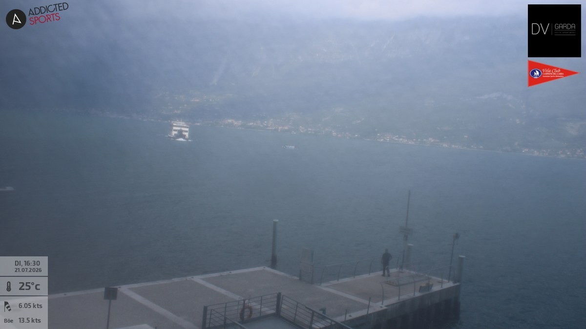 Archiv Foto Webcam Gardasee Campione del Garda