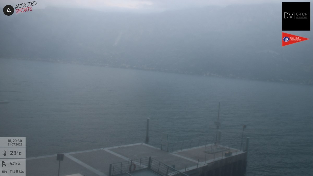 Archiv Foto Webcam Gardasee Campione del Garda
