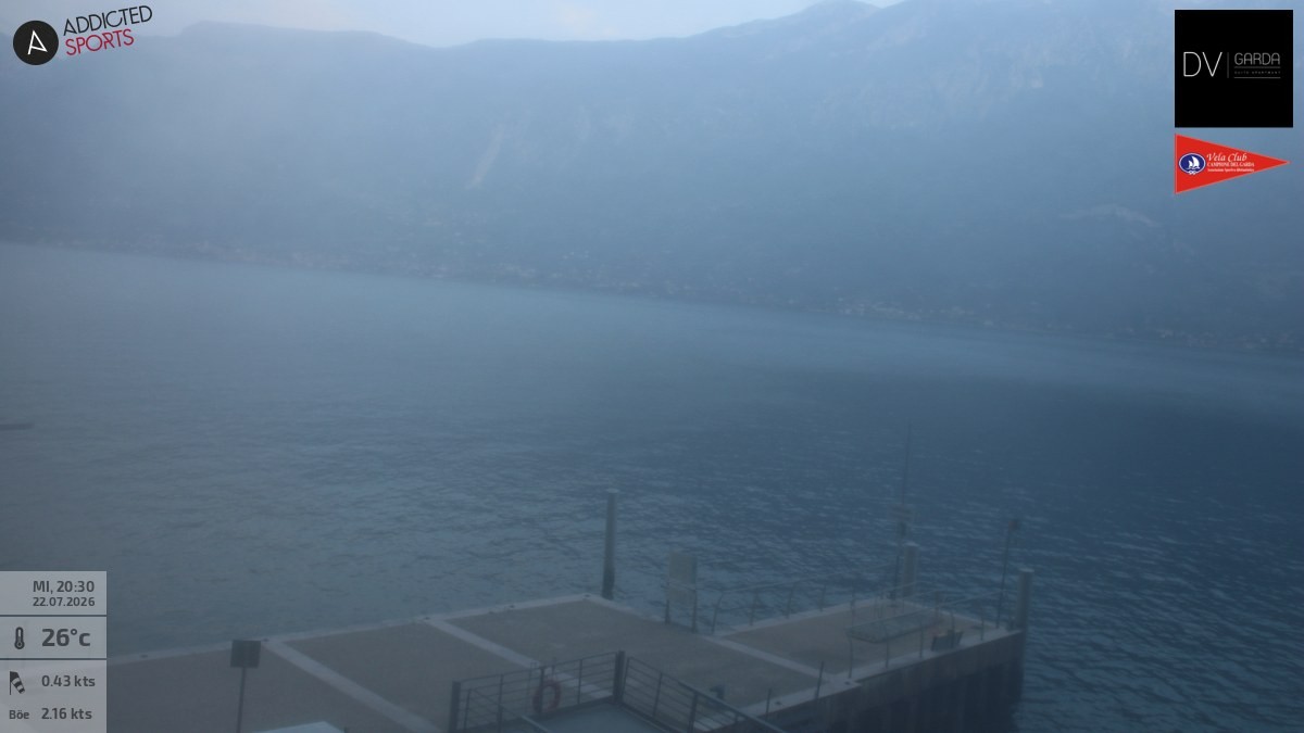 Archiv Foto Webcam Gardasee Campione del Garda
