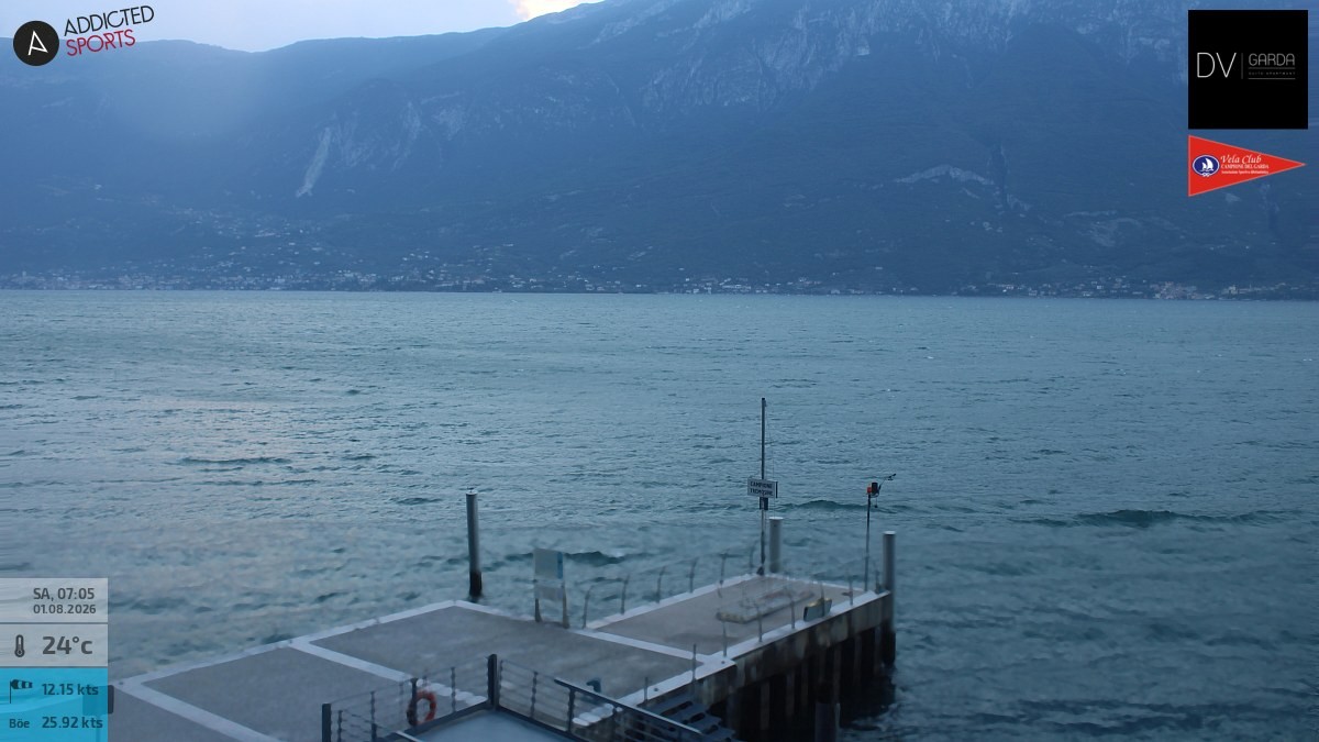 Archiv Foto Webcam Gardasee Campione del Garda
