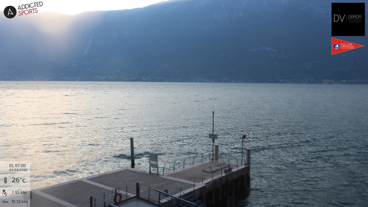 Archiv Foto Webcam Gardasee Campione del Garda