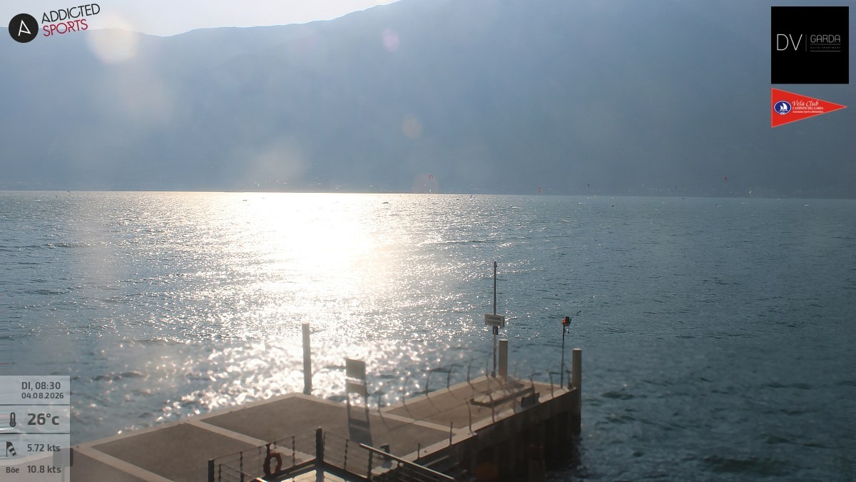Archiv Foto Webcam Gardasee Campione del Garda