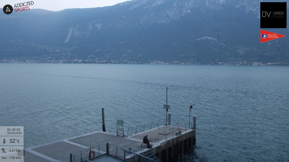 Archiv Foto Webcam Gardasee Campione del Garda