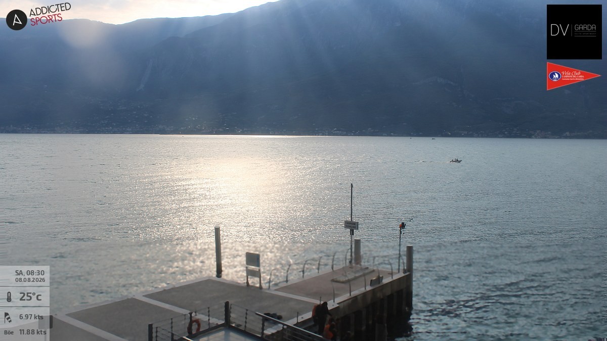 Archiv Foto Webcam Gardasee Campione del Garda