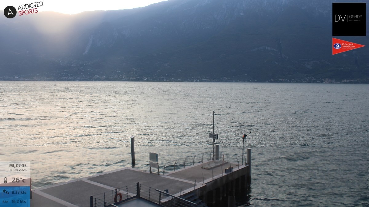 Archiv Foto Webcam Gardasee Campione del Garda
