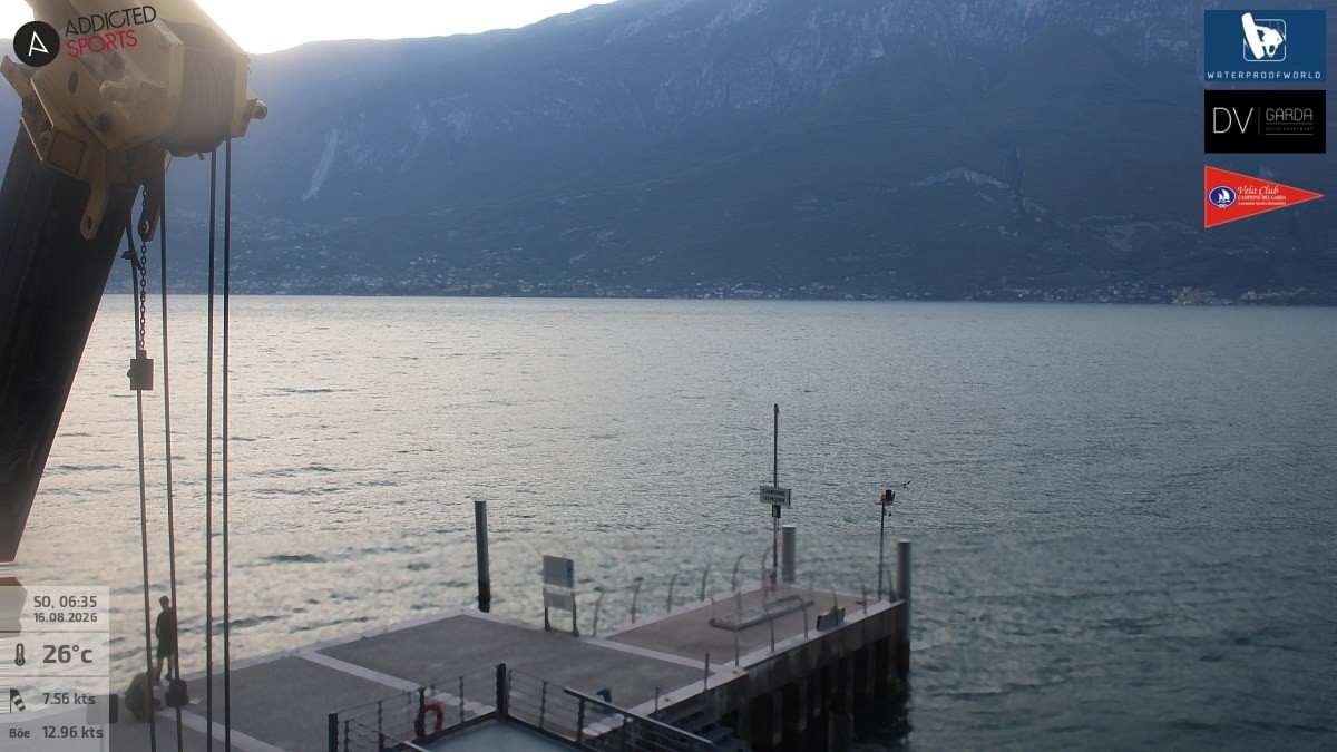 Archiv Foto Webcam Gardasee Campione del Garda
