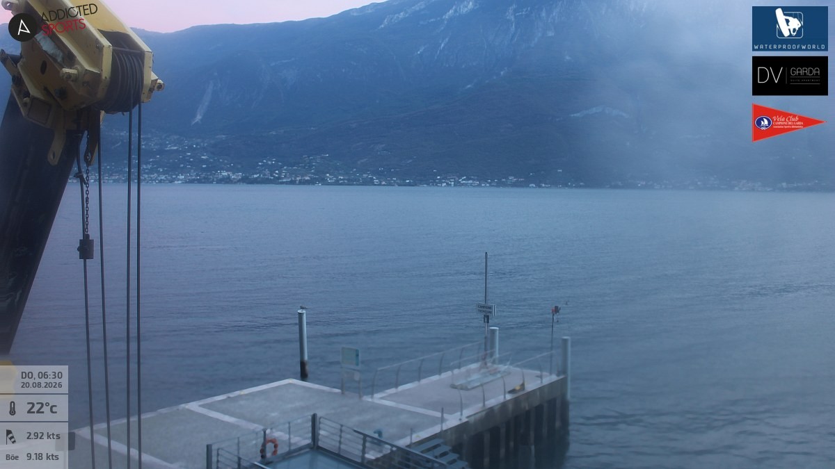 Archiv Foto Webcam Gardasee Campione del Garda