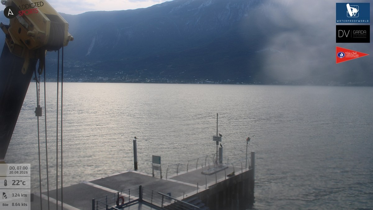 Archiv Foto Webcam Gardasee Campione del Garda