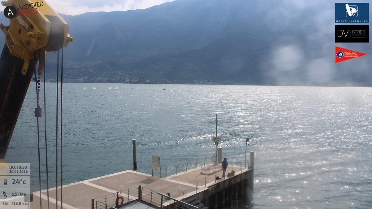 Archiv Foto Webcam Gardasee Campione del Garda