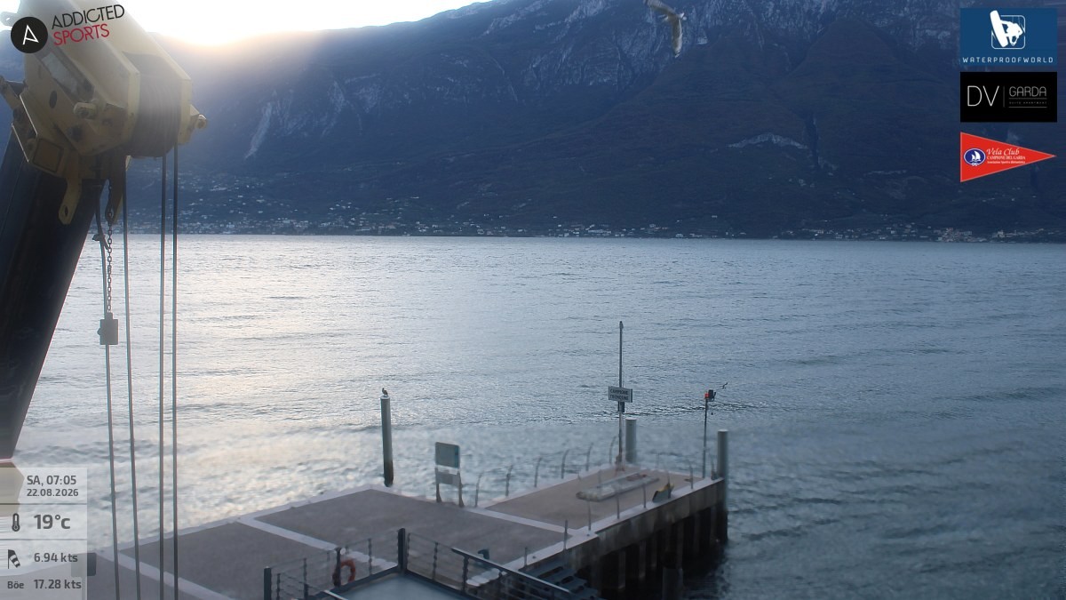Archiv Foto Webcam Gardasee Campione del Garda