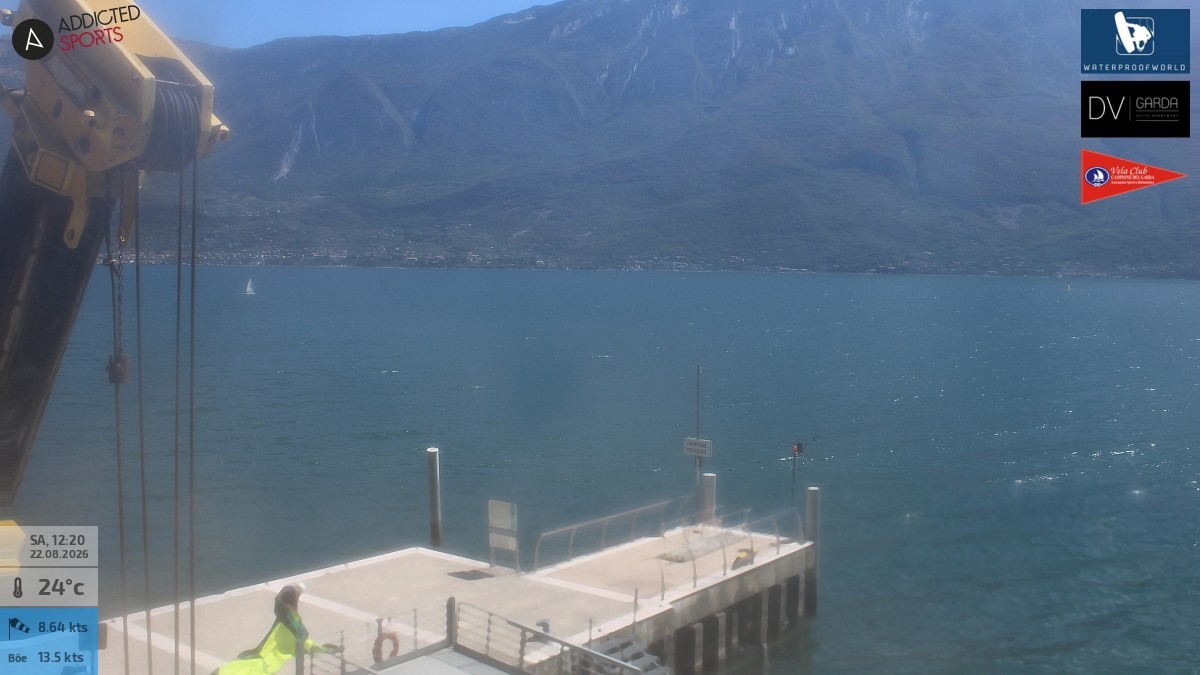 Archiv Foto Webcam Gardasee Campione del Garda