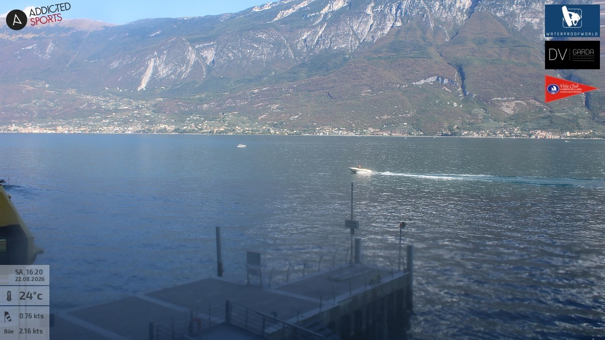 Archiv Foto Webcam Gardasee Campione del Garda