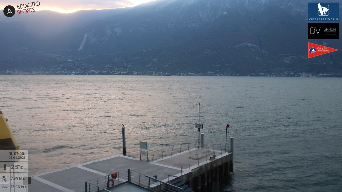 Archiv Foto Webcam Gardasee Campione del Garda