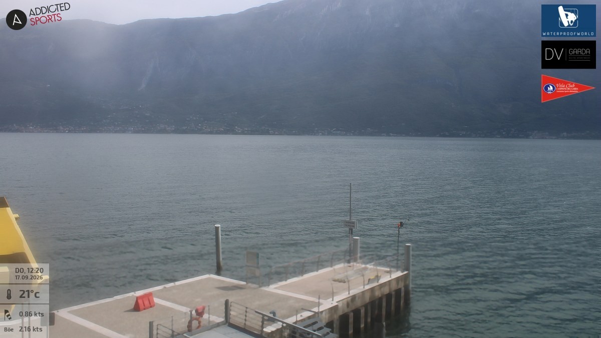 Archiv Foto Webcam Gardasee Campione del Garda