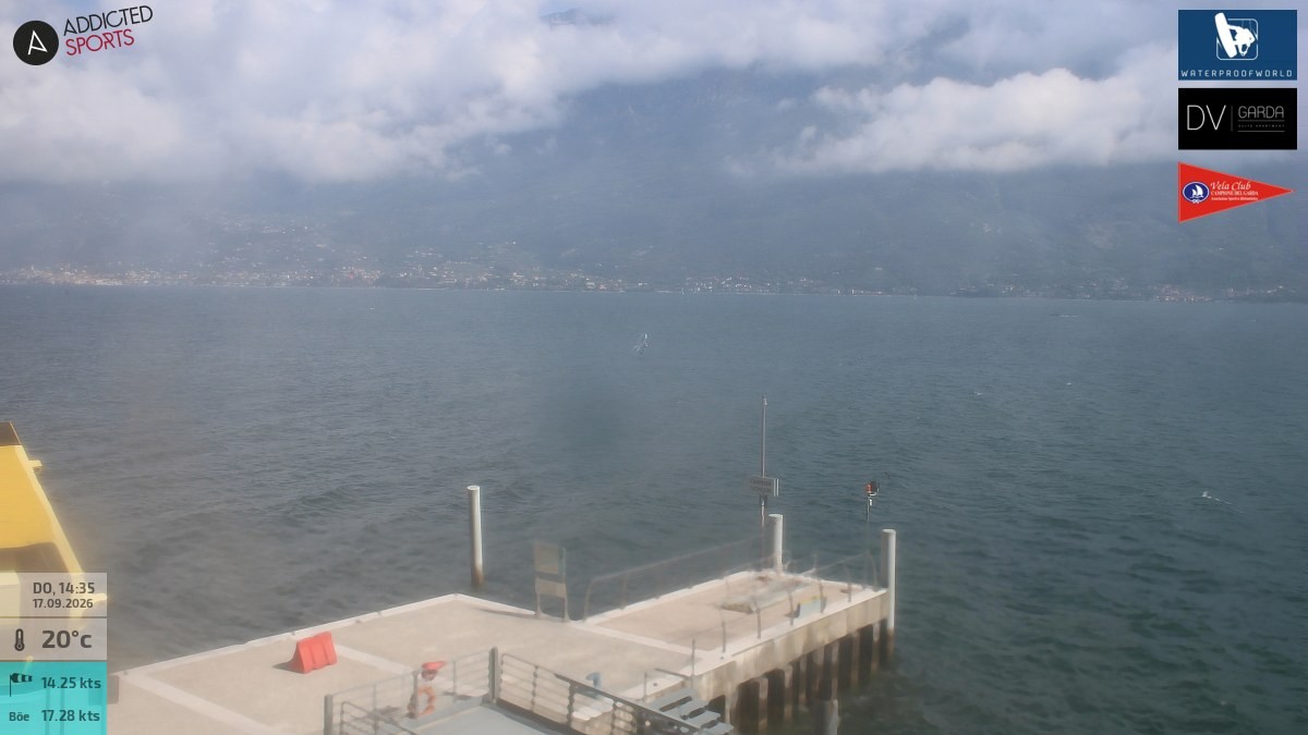 Archiv Foto Webcam Gardasee Campione del Garda