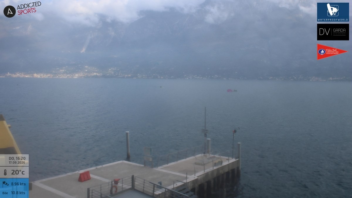 Archiv Foto Webcam Gardasee Campione del Garda