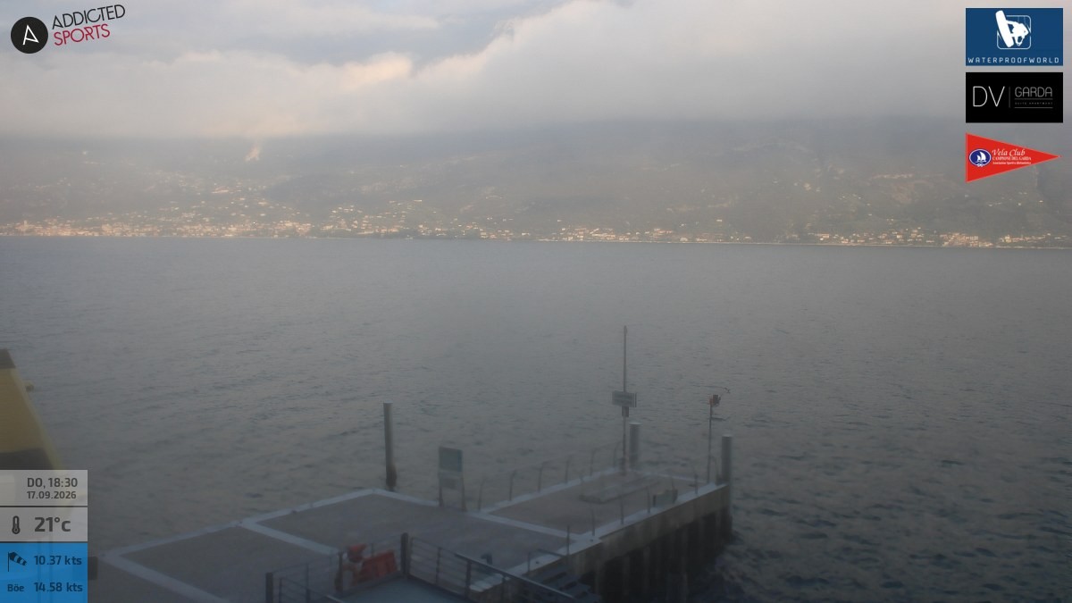 Archiv Foto Webcam Gardasee Campione del Garda