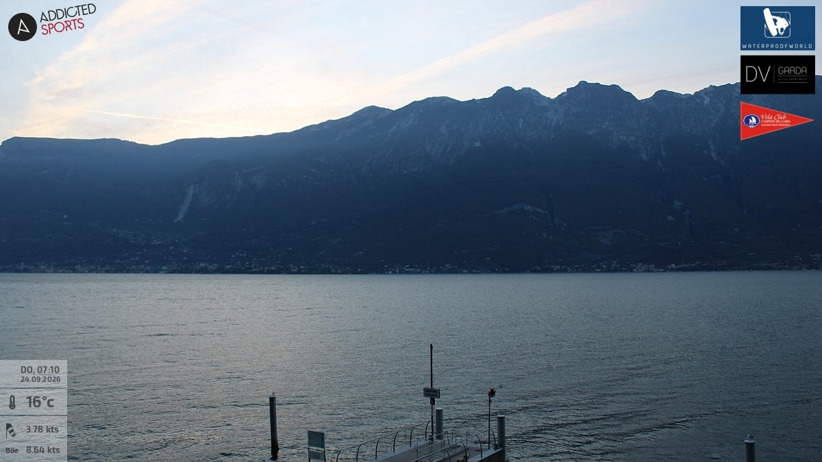 Archiv Foto Webcam Gardasee Campione del Garda