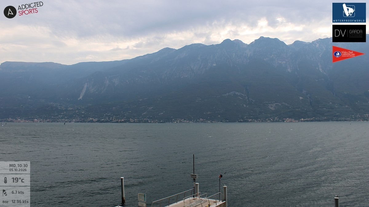 Archiv Foto Webcam Gardasee Campione del Garda
