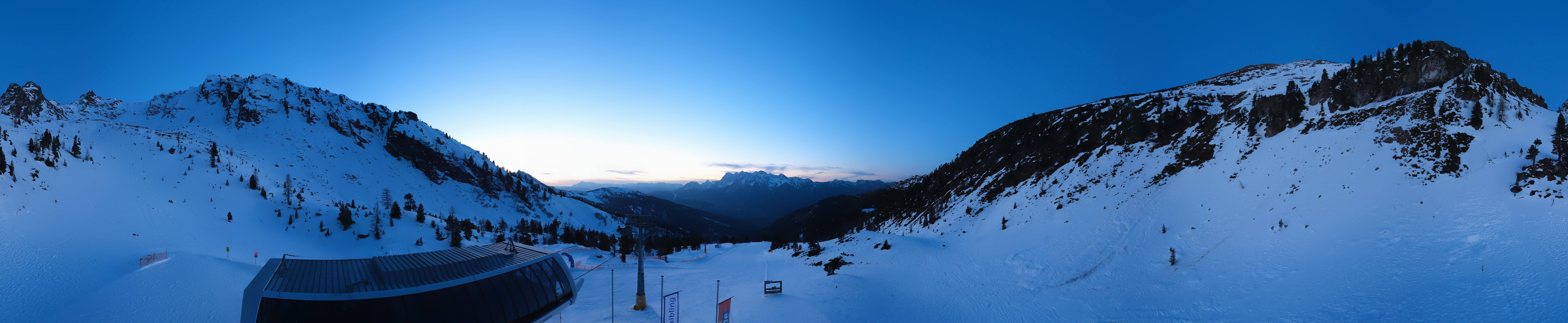 Archived image Webcam Hauser Kaibling, Styria - View towards Schladminger Tauern
