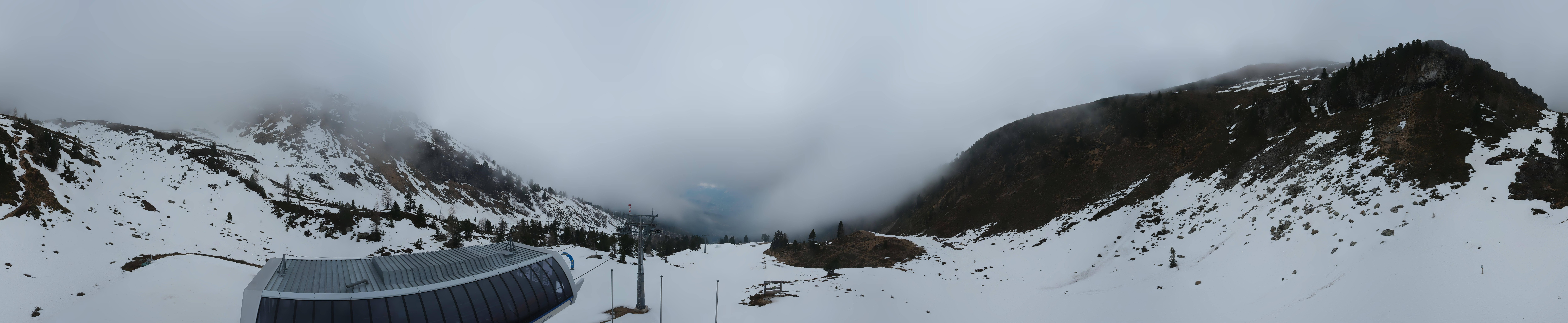 Archived image Webcam Hauser Kaibling, Styria - View towards Schladminger Tauern