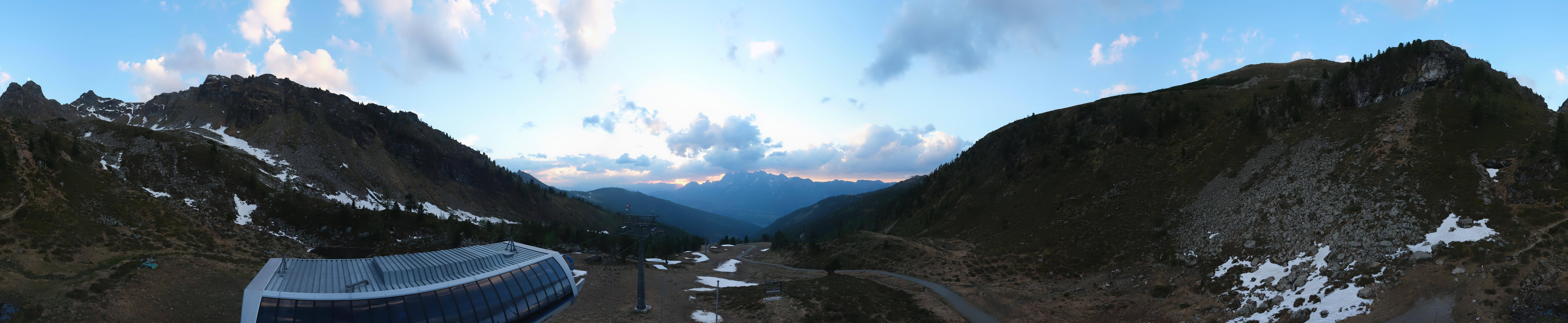 Archived image Webcam Hauser Kaibling, Styria - View towards Schladminger Tauern