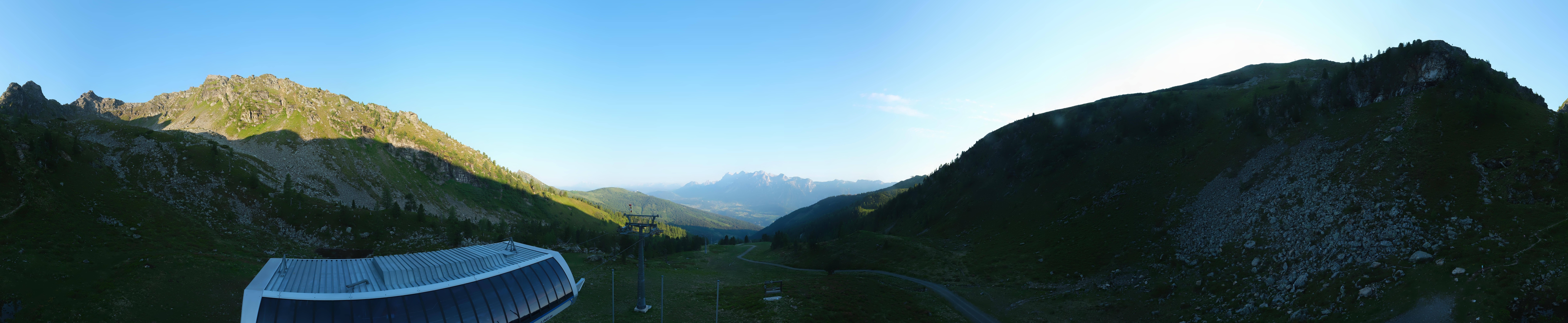 Archived image Webcam Hauser Kaibling, Styria - View towards Schladminger Tauern