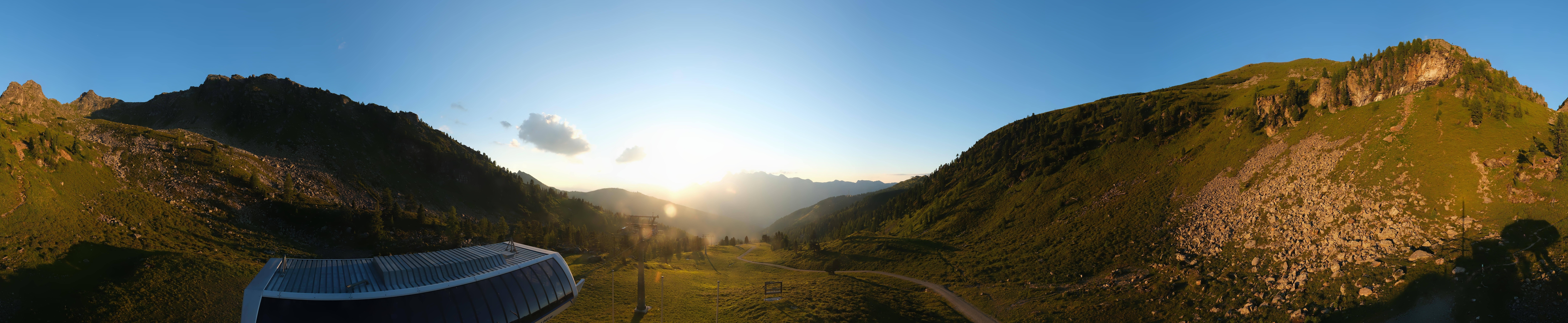 Archived image Webcam Hauser Kaibling, Styria - View towards Schladminger Tauern
