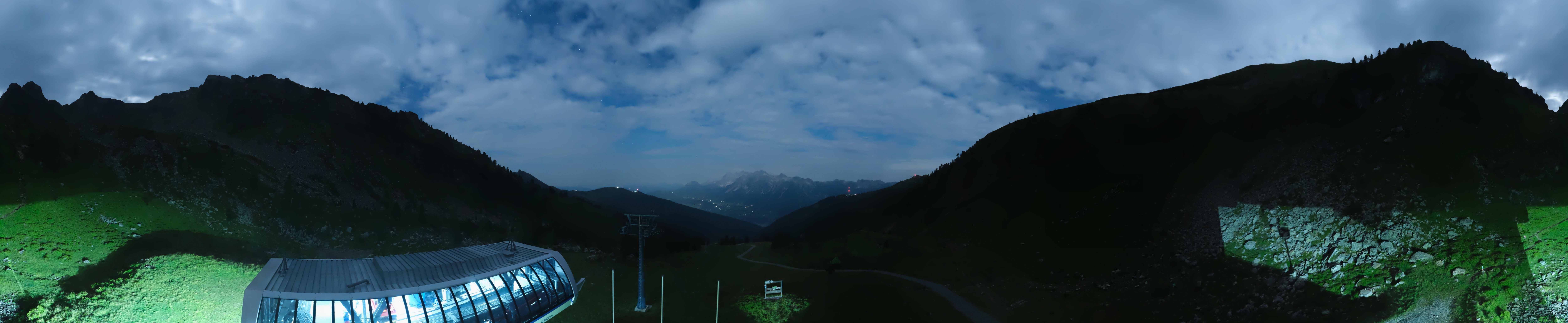 Archived image Webcam Hauser Kaibling, Styria - View towards Schladminger Tauern