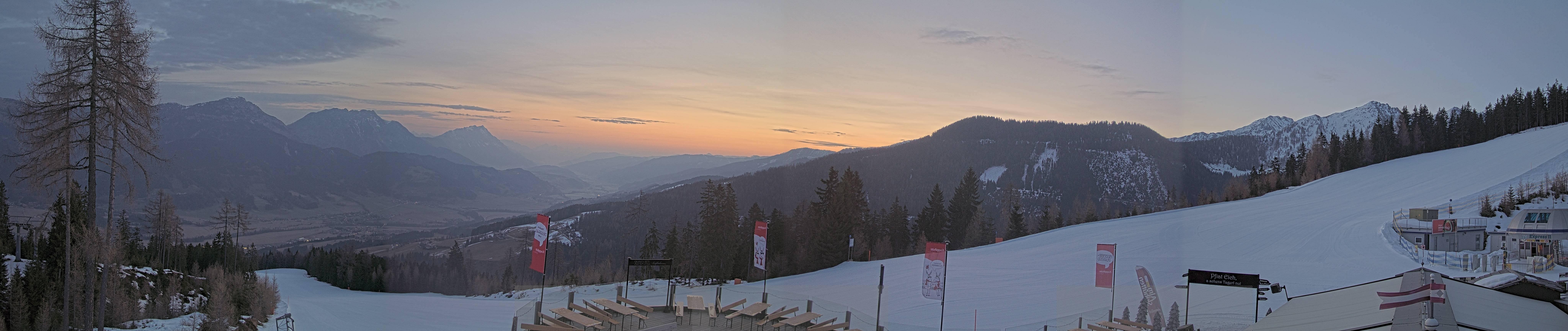 Archived image Webcam Hauser Kaibling - View towards valley Enns