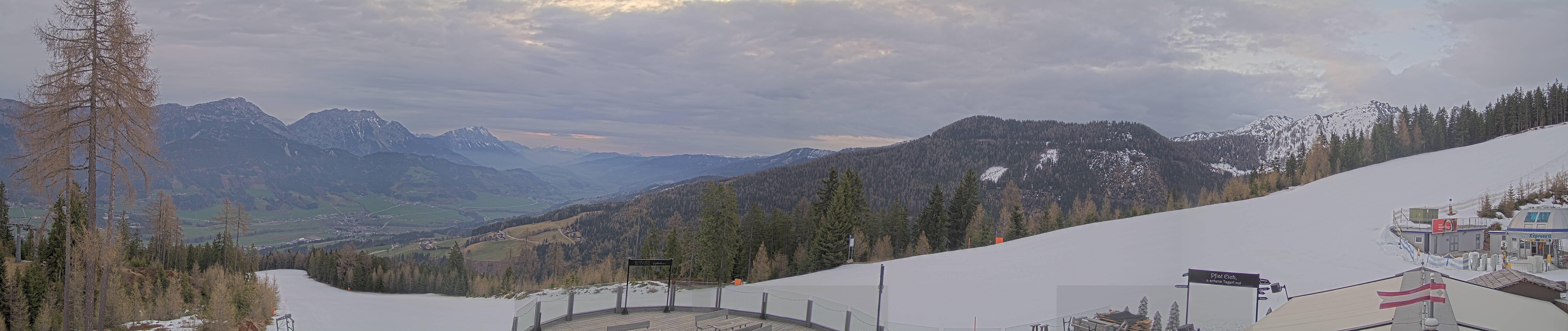 Archiv Foto Webcam Hauser Kaibling - Blick ins Ennstal von der Knapplhütte