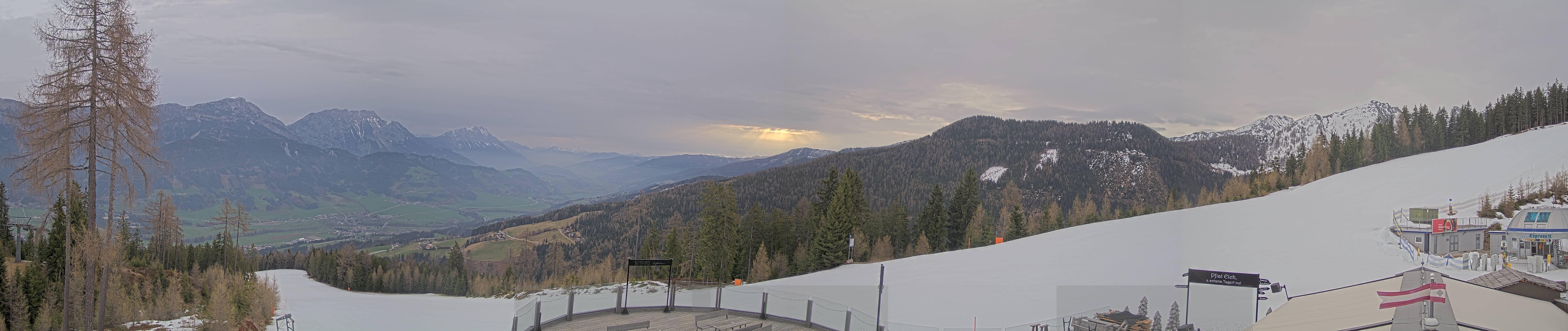 Archiv Foto Webcam Hauser Kaibling - Blick ins Ennstal von der Knapplhütte