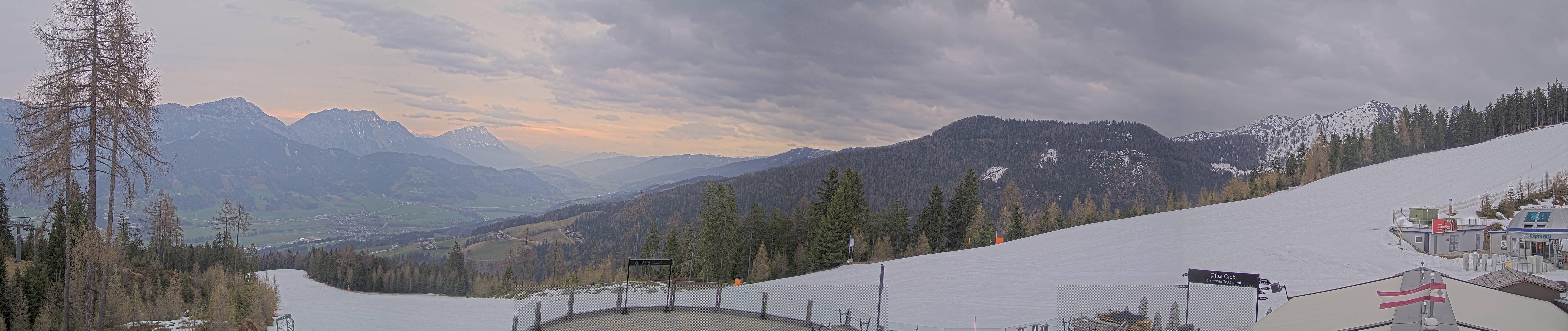 Archiv Foto Webcam Hauser Kaibling - Blick ins Ennstal von der Knapplhütte