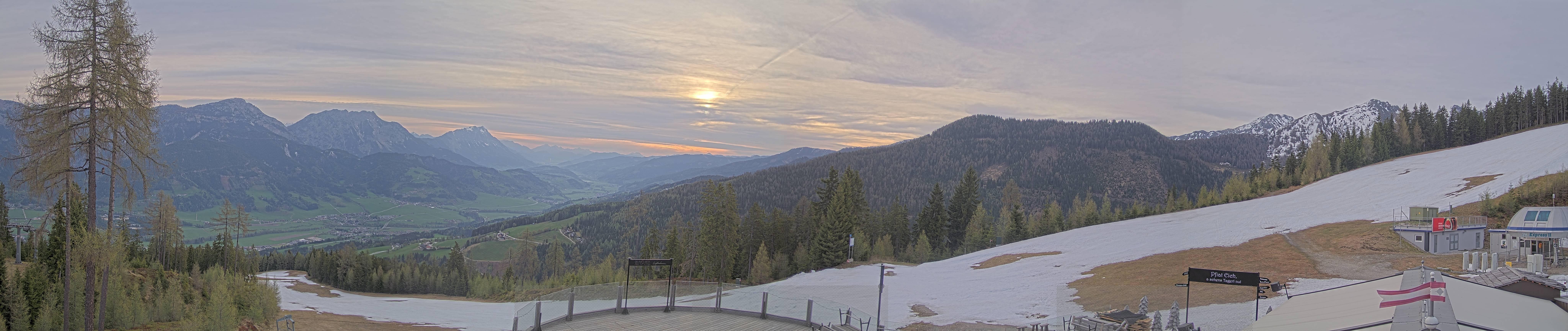 Archived image Webcam Hauser Kaibling - View towards valley Enns