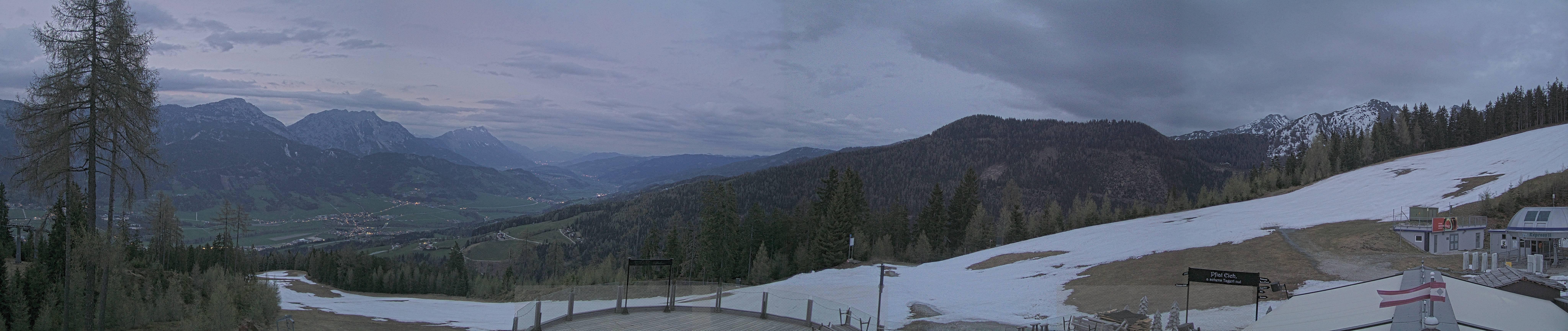 Archived image Webcam Hauser Kaibling - View towards valley Enns