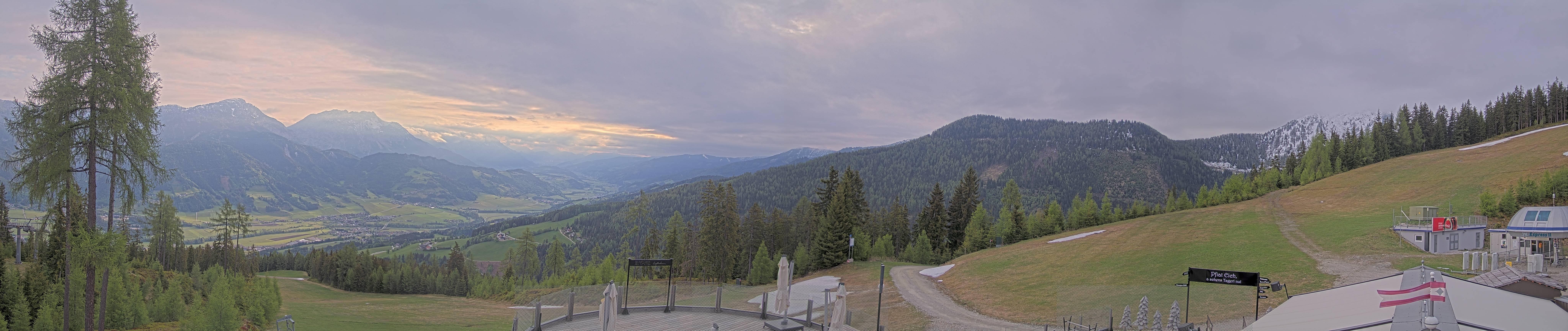 Archiv Foto Webcam Hauser Kaibling - Blick ins Ennstal von der Knapplhütte