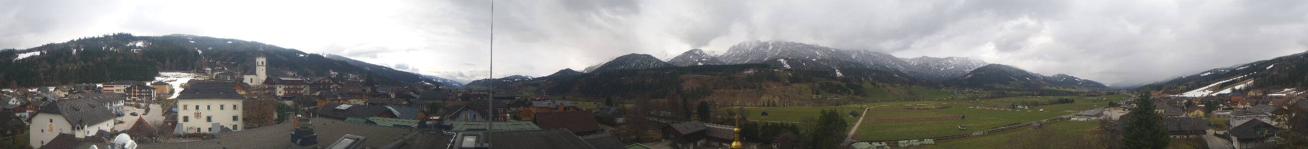 Archived image Webcam View from hotel Herrschaftstaverne (Haus im Ennstal, Styria)