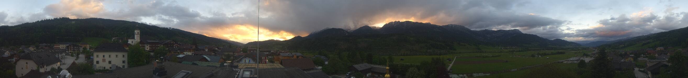 Archived image Webcam View from hotel Herrschaftstaverne (Haus im Ennstal, Styria)