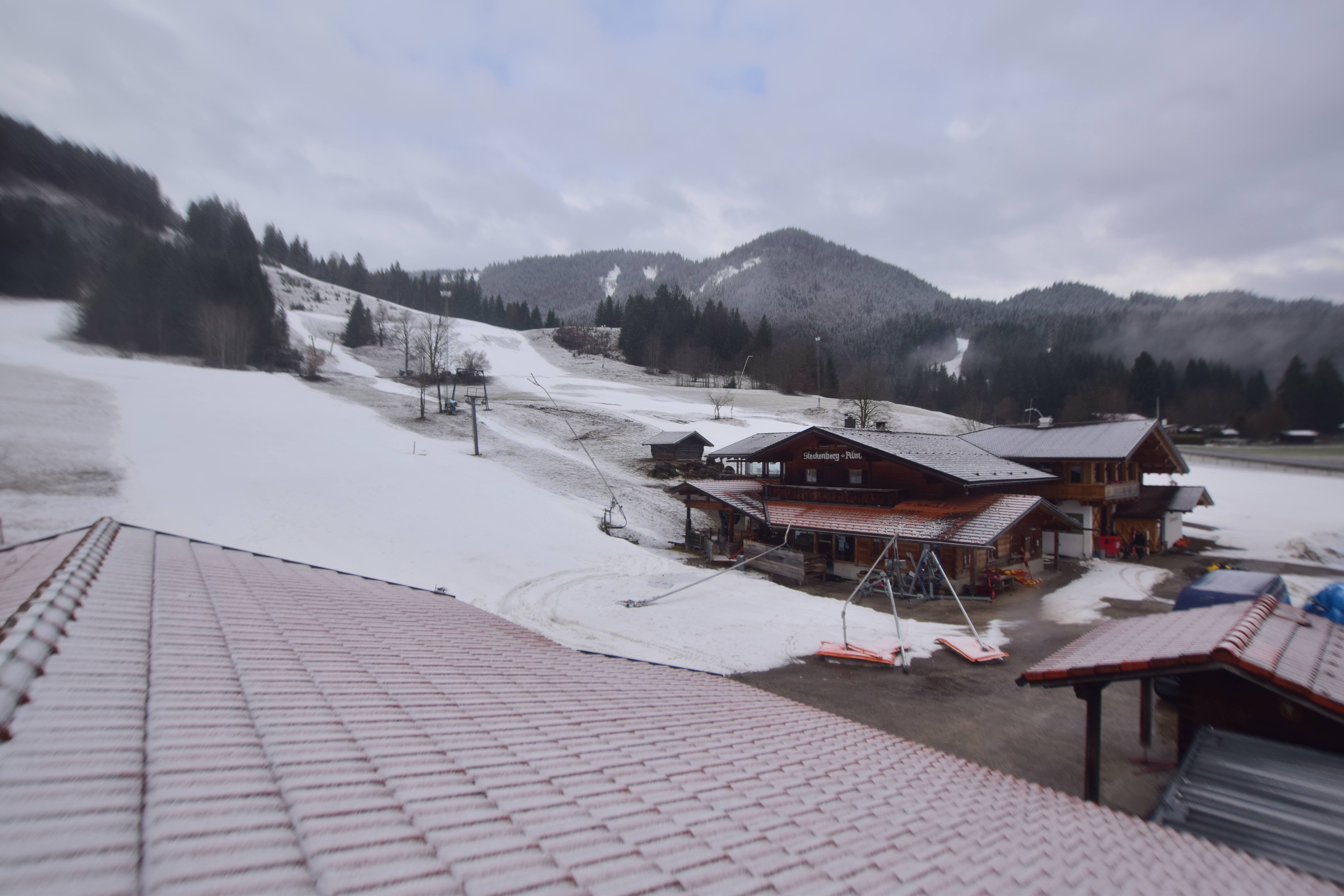 Archived image Webcam Unterammergau: View Steckenberg Hut