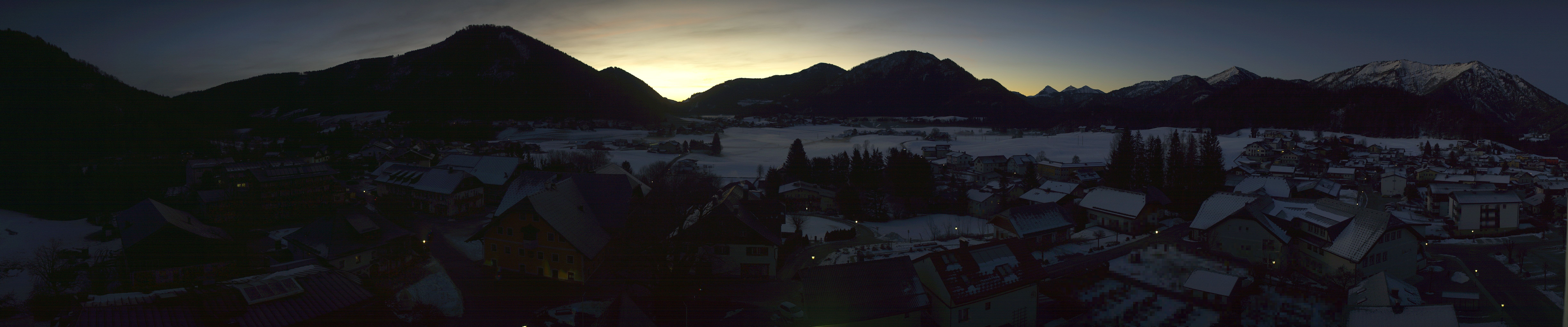 Archived image Webcam Panorama of Faistenau