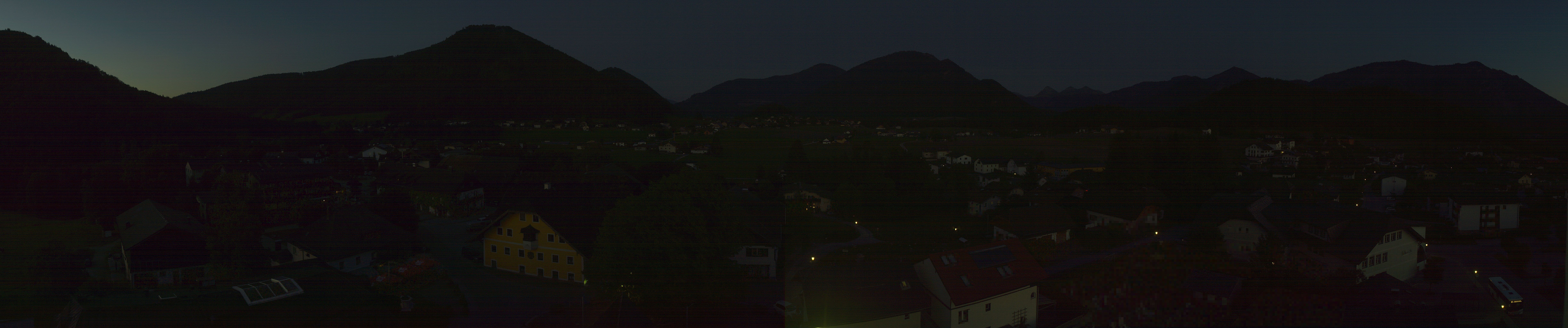 Archived image Webcam Panorama of Faistenau