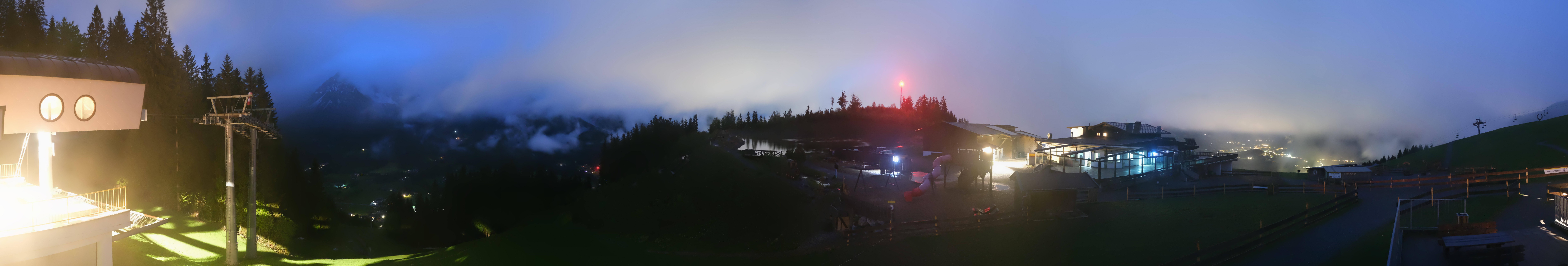 Archiv Foto Webcam Panoramasicht SkiWelt Wilder Kaiser: Astberg