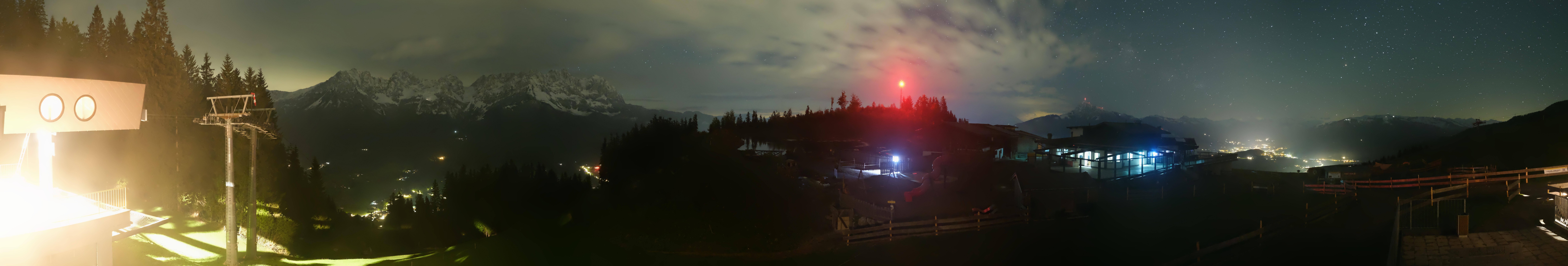 Archiv Foto Webcam Panoramasicht SkiWelt Wilder Kaiser: Astberg
