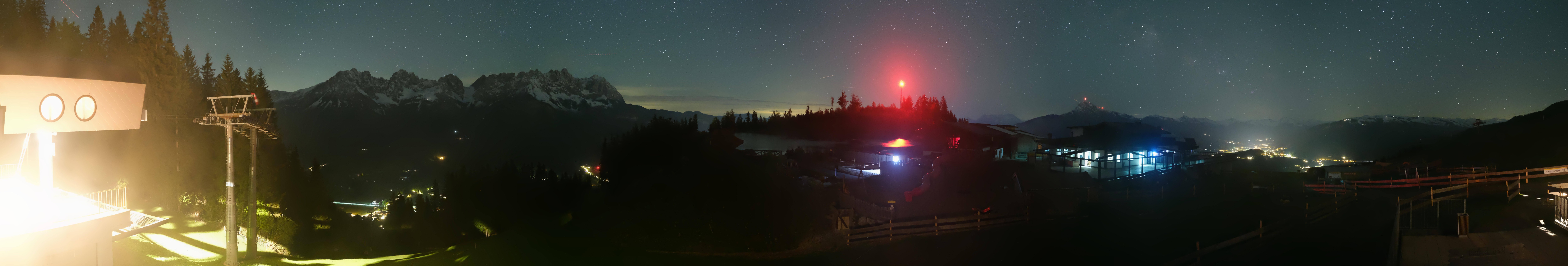 Archiv Foto Webcam Panoramasicht SkiWelt Wilder Kaiser: Astberg