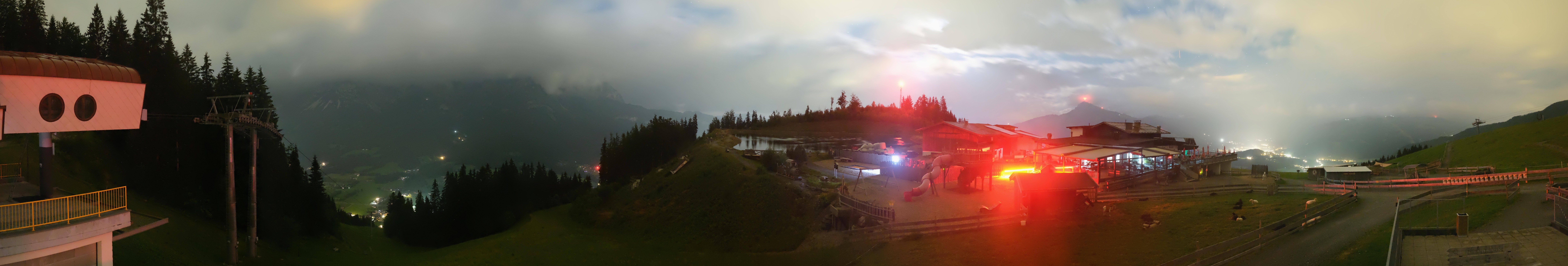 Archiv Foto Webcam Panoramasicht SkiWelt Wilder Kaiser: Astberg