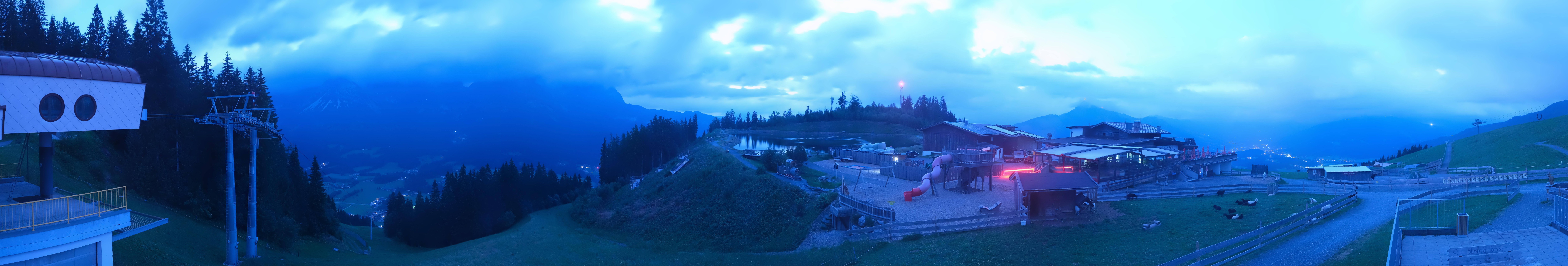Archiv Foto Webcam Panoramasicht SkiWelt Wilder Kaiser: Astberg
