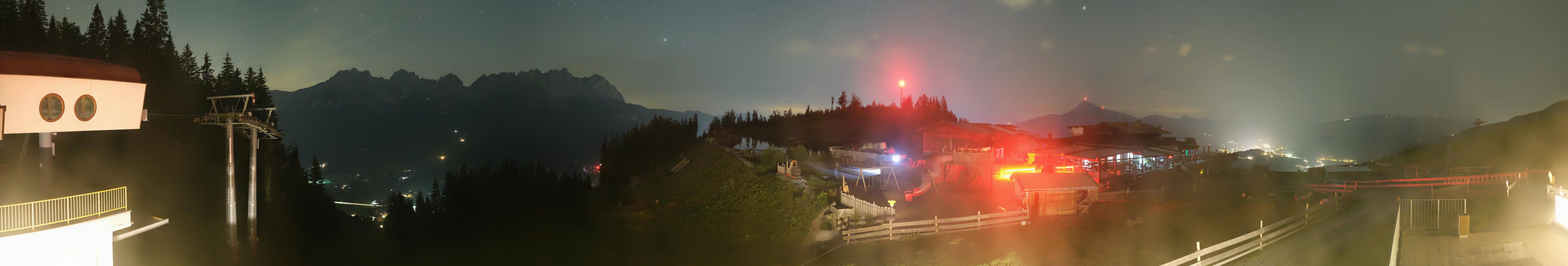 Archiv Foto Webcam Panoramasicht SkiWelt Wilder Kaiser: Astberg