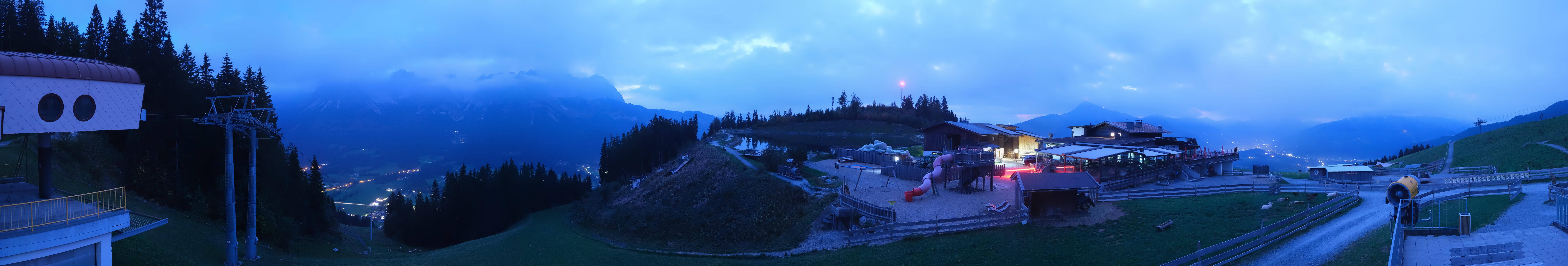 Archiv Foto Webcam Panoramasicht SkiWelt Wilder Kaiser: Astberg