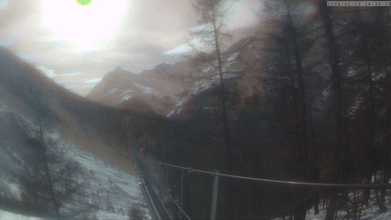 Archiv Foto Webcam Grächen: Charles Kuonen Hängebrücke