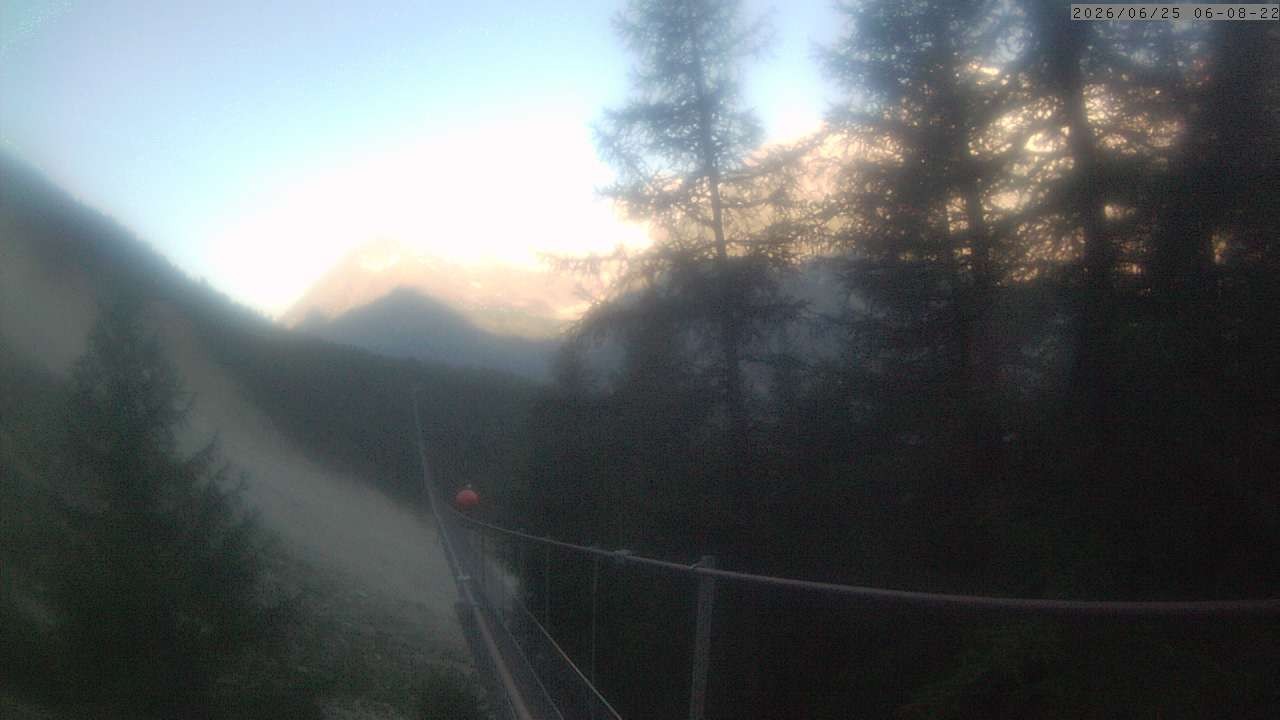 Archiv Foto Webcam Grächen: Charles Kuonen Hängebrücke
